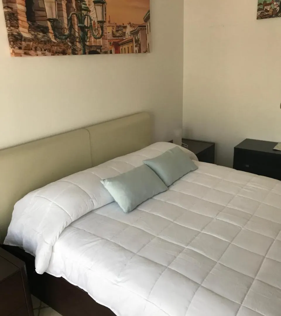 Gatto Romeo Apartments Verona 0*,  Italy