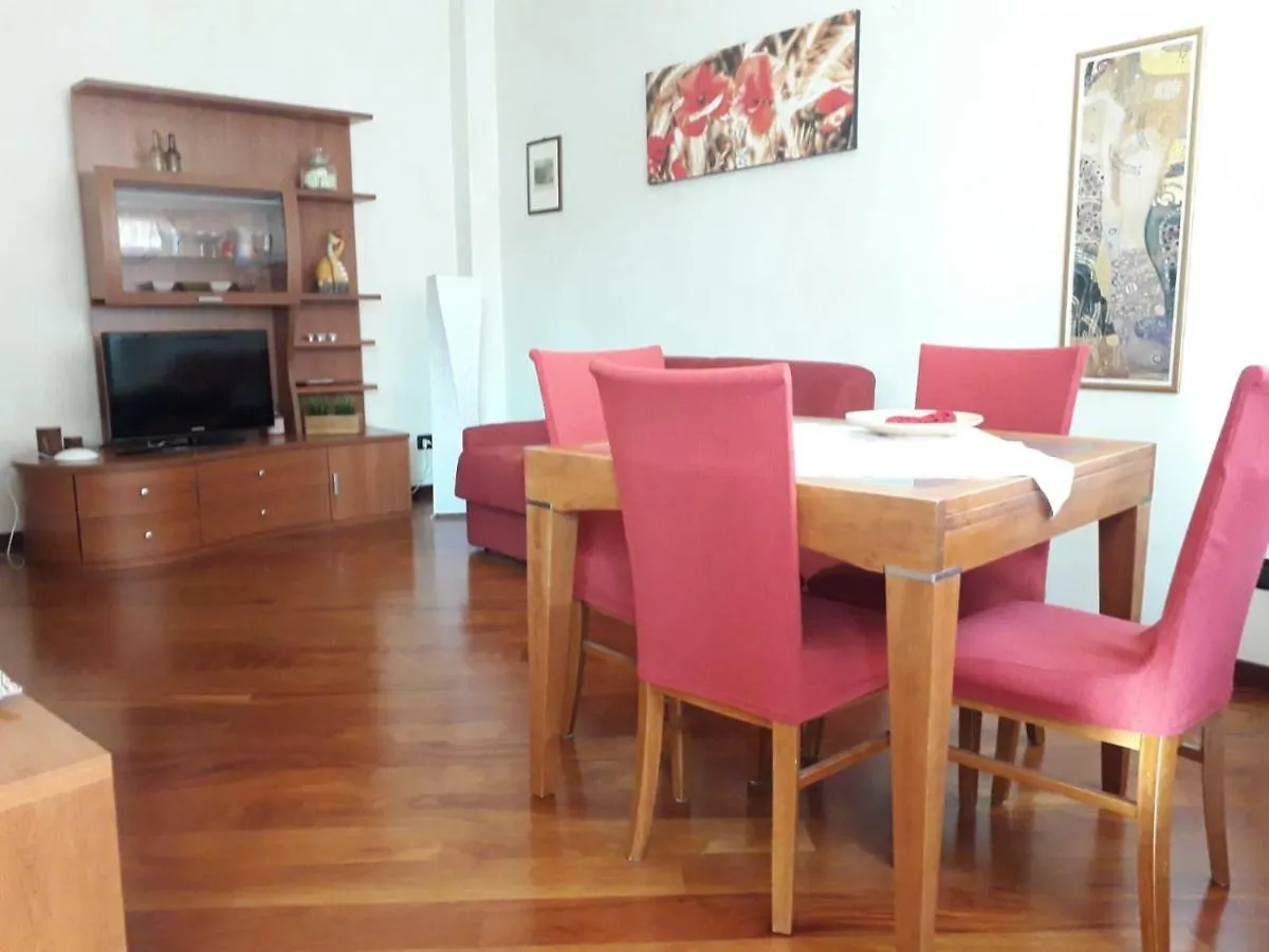Gatto Romeo Apartments Verona 0*,  Italy